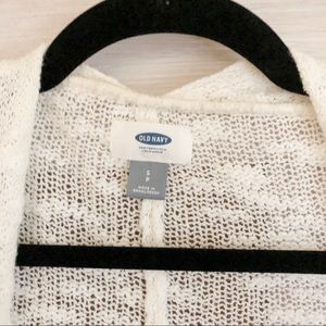 Old Navy Sweaters - Old Navy Cream Cardigan Old Navy Sweaters - Old Navy Cream Cardigan
